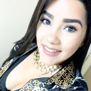 Meet your Posher, Ileana